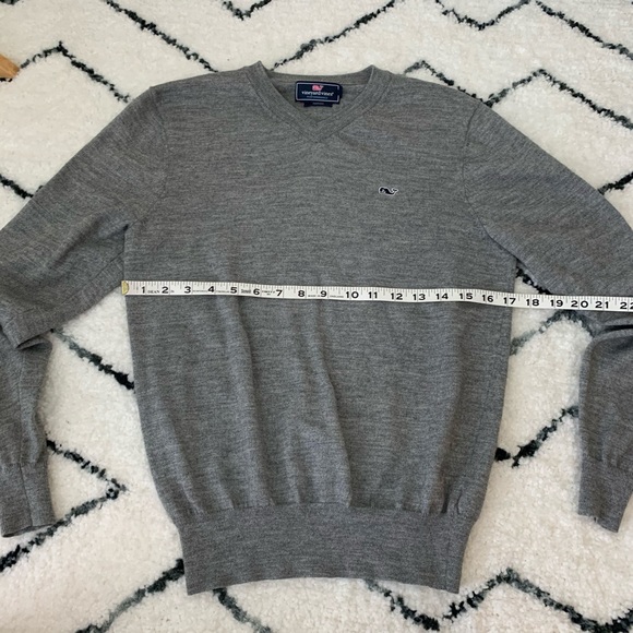 Vineyard Vines Gray Merino Wool V-Neck Sweater - Picture 6 of 8